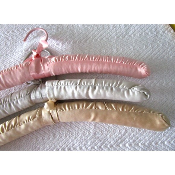 Fabric Satin Padded Hangers Pastel Colors - Shabby Victorian Vibe - Set Five (5) - Picture 7 of 10